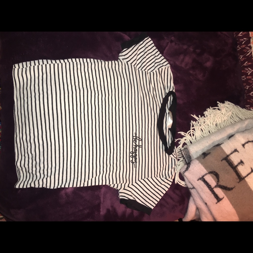 Crop top - Picture 1 of 1